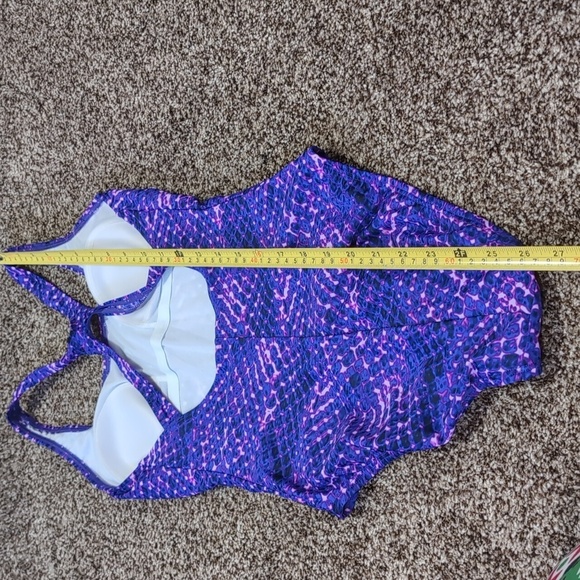 Speedo Ultra back One Piece Swimsuit Size 6 - Picture 13 of 14